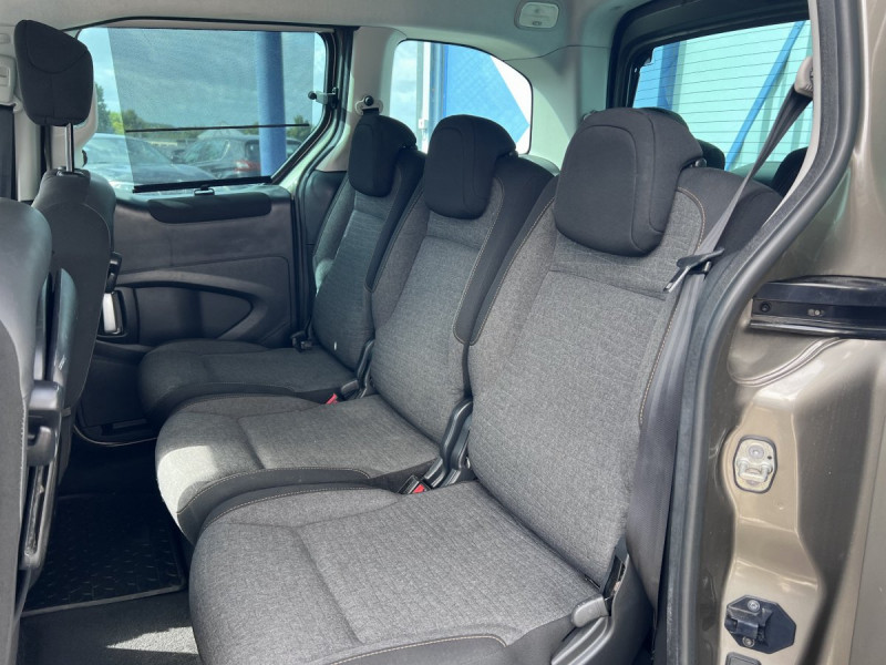 Photo 7 de l'offre de Citroën Berlingo Multispace (2) BlueHDi 120 S&S BVM6 Shine 7 places à 14790€ chez Carlyss automobiles Vitré