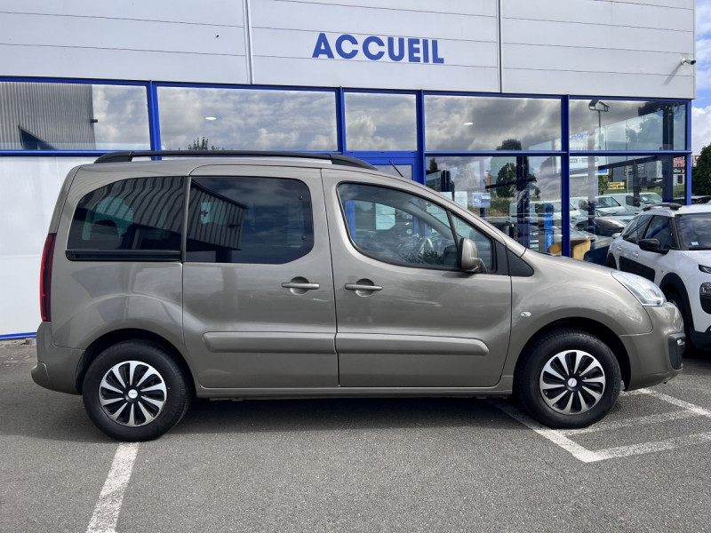 Photo 3 de l'offre de Citroën Berlingo Multispace (2) BlueHDi 120 S&S BVM6 Shine 7 places à 14790€ chez Carlyss automobiles Vitré