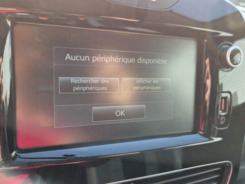Photo 11 de l'offre de Renault Clio Estate (4) Business dCi 90 à 11990€ chez Carlyss automobiles Vitré