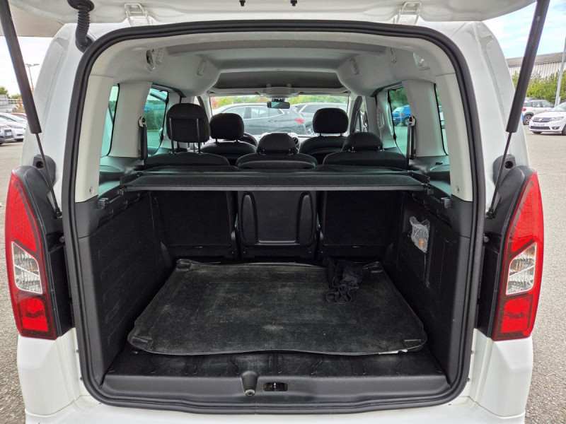Photo 9 de l'offre de Peugeot Partner Tepee (2) 1.6 BlueHDi 120 S&S Outdoor à 15990€ chez Carlyss automobiles Vitré