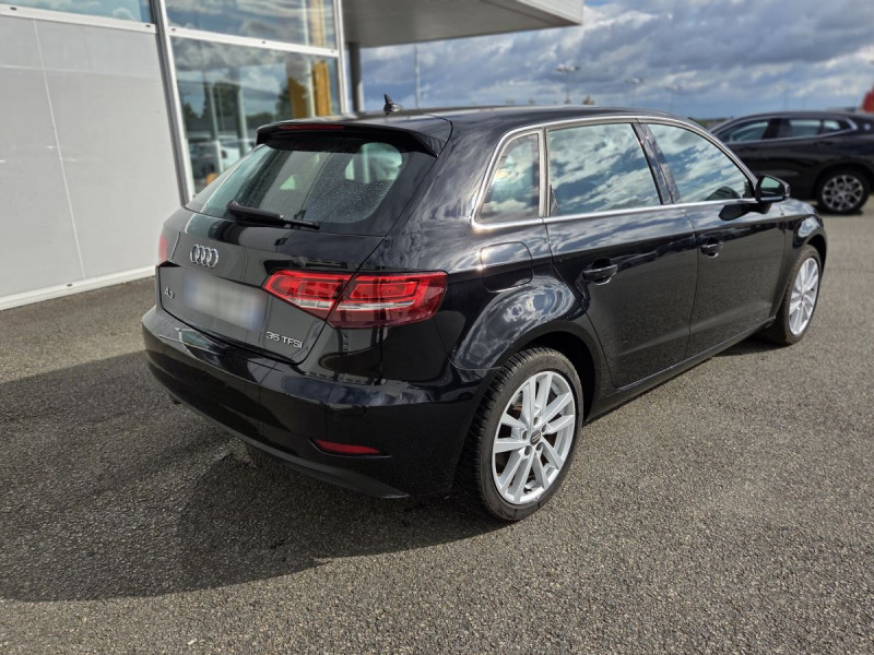 Photo 2 de l'offre de Audi A3 Sportback (3) 35 TFSI 150 COD S TRONIC BUSINESS LINE à 22990€ chez Carlyss automobiles Vitré