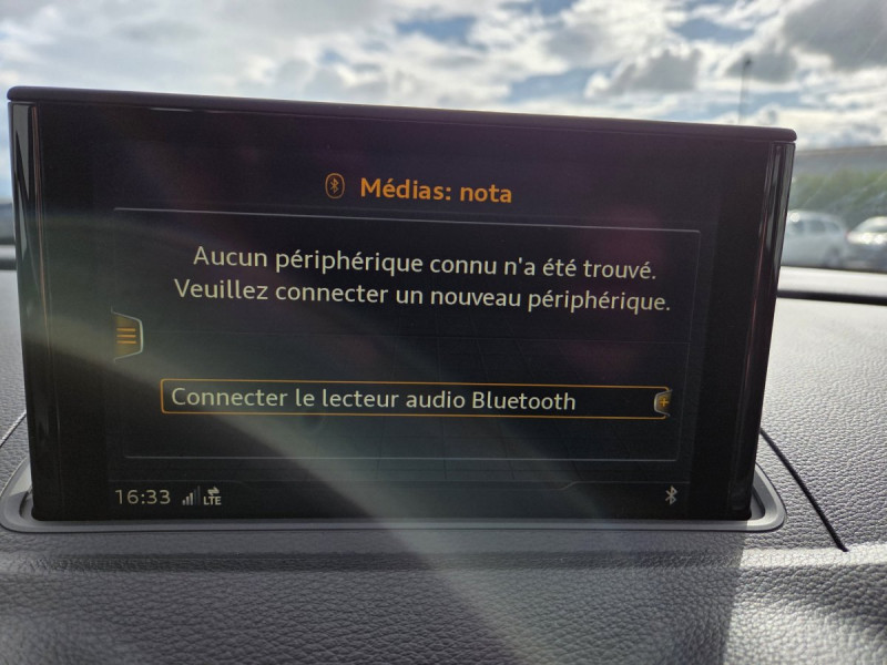 Photo 15 de l'offre de Audi A3 Sportback (3) 35 TFSI 150 COD S TRONIC BUSINESS LINE à 22990€ chez Carlyss automobiles Vitré