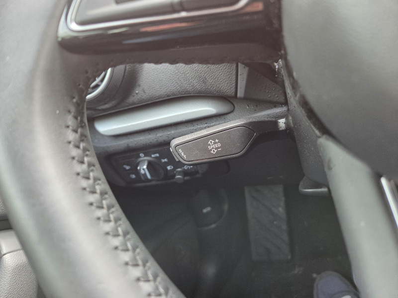 Photo 19 de l'offre de Audi A3 Sportback (3) 35 TFSI 150 COD S TRONIC BUSINESS LINE à 22990€ chez Carlyss automobiles Vitré