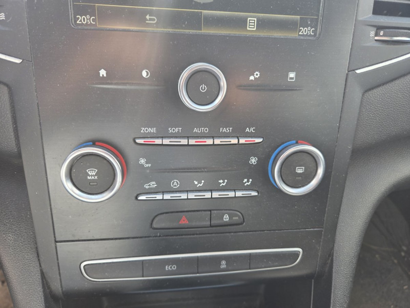 Photo 12 de l'offre de Renault Mégane Société (4) Air Nav 2P Energy dCi 90 à 7990€ chez Carlyss automobiles Vitré