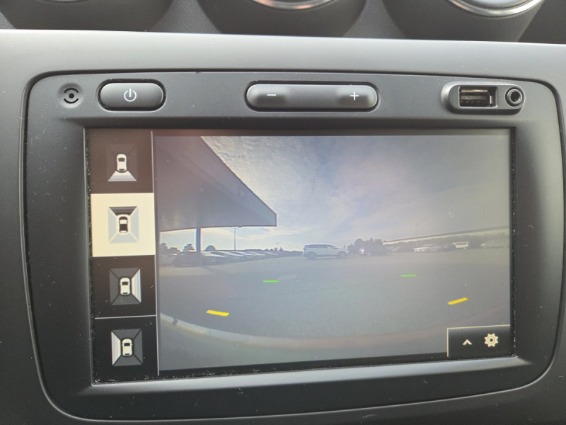 Photo 14 de l'offre de DACIA Duster (2) Techroad TCe 150 FAP 4x2 à 14490€ chez Carlyss automobiles Vitré