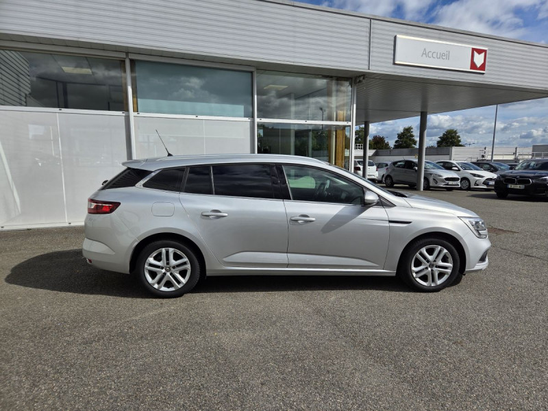 Photo 2 de l'offre de Renault Mégane Estate (4) Business TCe 140 FAP à 13990€ chez Carlyss automobiles Vitré