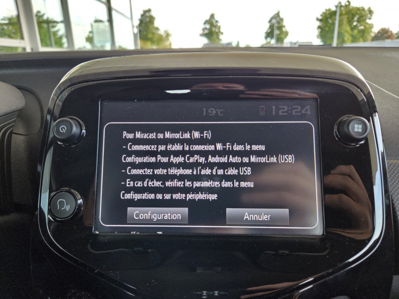 Photo 11 de l'offre de Citroën C1 (2) VTi 72 S&S BVM Feel à 9490€ chez Carlyss automobiles Vitré