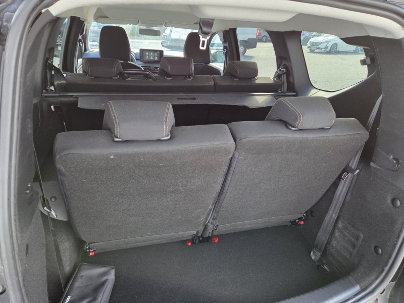 Photo 8 de l'offre de Dacia Jogger 7 Places Extreme Hybrid 140 à 22990€ chez Carlyss automobiles Vitré