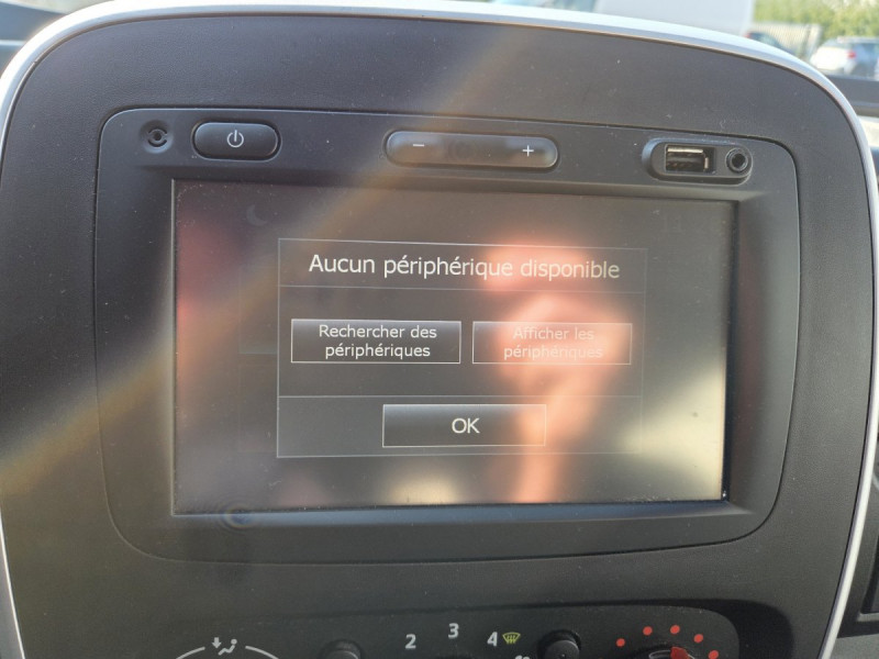 Photo 13 de l'offre de Renault Trafic (3) Zen L2 Energy dCi 125 8 places à 25490€ chez Carlyss automobiles Vitré