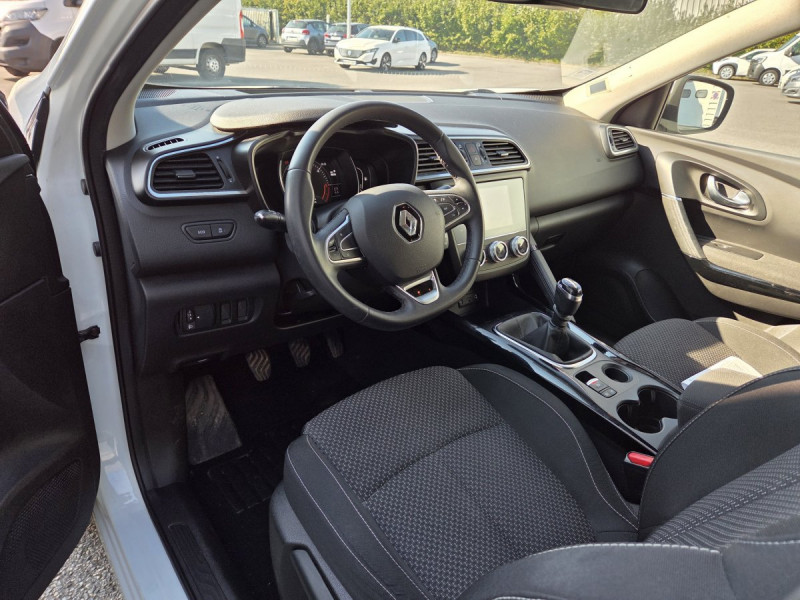Photo 7 de l'offre de RENAULT Kadjar Business Blue dCi 115 à 13990€ chez Carlyss automobiles Vitré