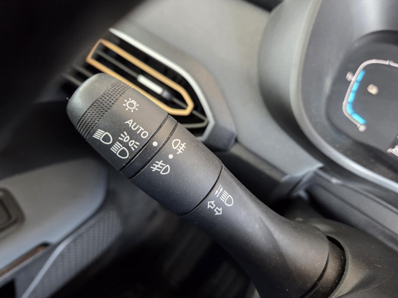 Photo 20 de l'offre de Dacia Jogger 7 Places Extreme Hybrid 140 à 22990€ chez Carlyss automobiles Vitré