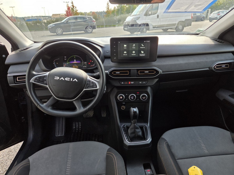 Photo 12 de l'offre de Dacia Jogger 7 Places Extreme Hybrid 140 à 22990€ chez Carlyss automobiles Vitré