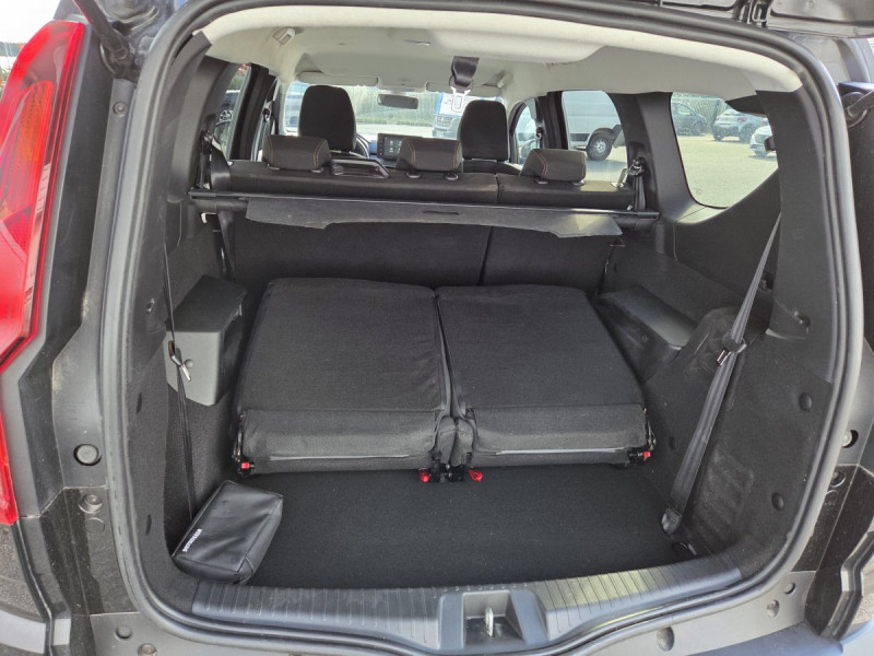Photo 9 de l'offre de Dacia Jogger 7 Places Extreme Hybrid 140 à 22990€ chez Carlyss automobiles Vitré