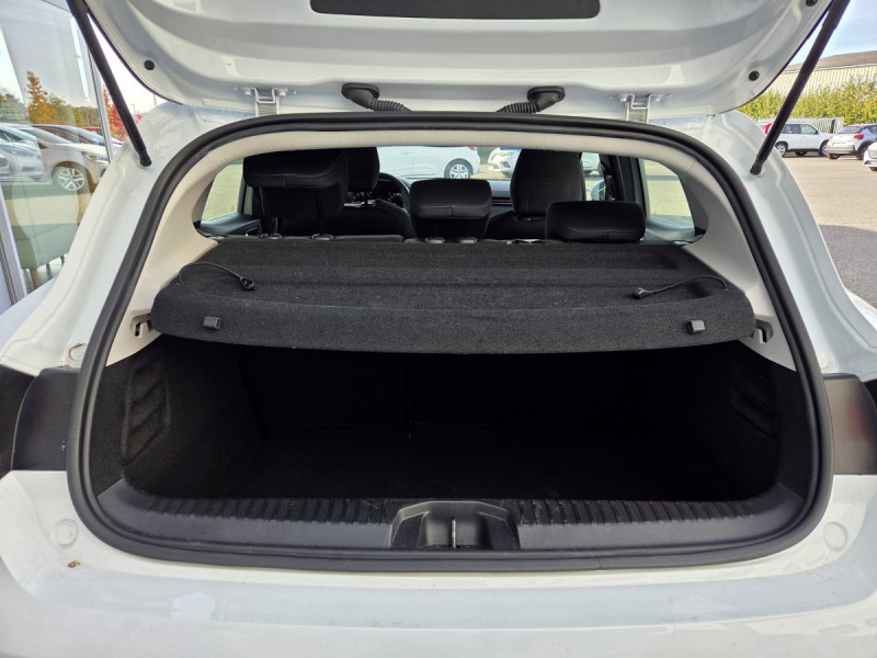 Photo 18 de l'offre de RENAULT Clio (5) Business SCe 65 -21 à 10690€ chez Carlyss automobiles Vitré