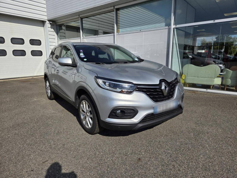 Photo 1 de l'offre de RENAULT Kadjar Business TCe 140 FAP - 21 à 16490€ chez Carlyss automobiles Vitré