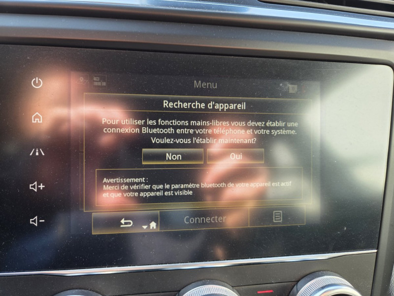 Photo 13 de l'offre de RENAULT Kadjar Business Blue dCi 115 à 13990€ chez Carlyss automobiles Vitré