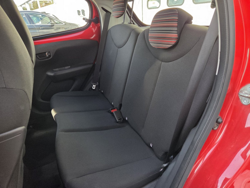 Photo 6 de l'offre de Citroën C1 (2) VTi 72 S&S BVM Feel à 9490€ chez Carlyss automobiles Vitré