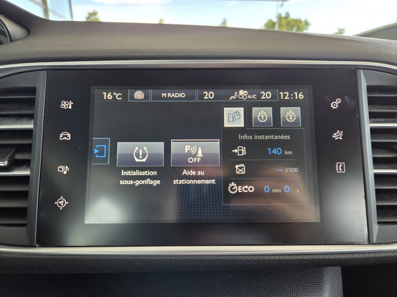 Photo 13 de l'offre de PEUGEOT 308 (2) 1.6 E-HDI 115 FAP ALLURE à 7490€ chez Carlyss automobiles Vitré