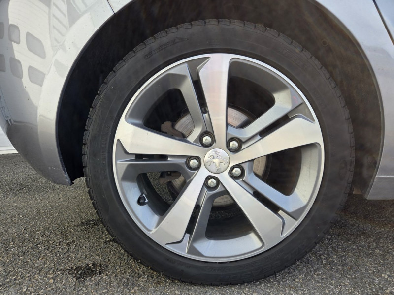 Photo 5 de l'offre de PEUGEOT 308 (2) 1.6 E-HDI 115 FAP ALLURE à 7490€ chez Carlyss automobiles Vitré