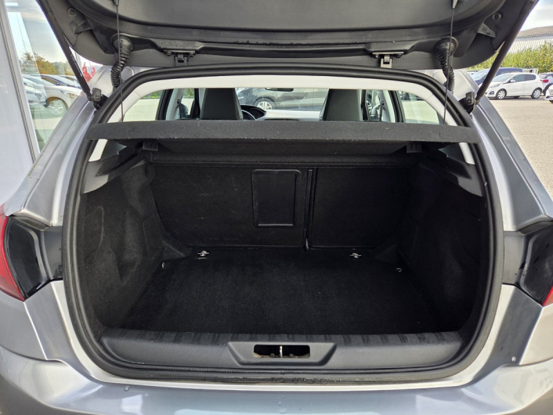 Photo 21 de l'offre de PEUGEOT 308 (2) 1.6 E-HDI 115 FAP ALLURE à 7490€ chez Carlyss automobiles Vitré