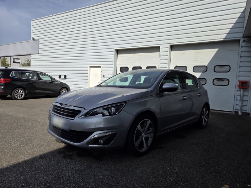 Photo 2 de l'offre de PEUGEOT 308 (2) 1.6 E-HDI 115 FAP ALLURE à 7490€ chez Carlyss automobiles Vitré