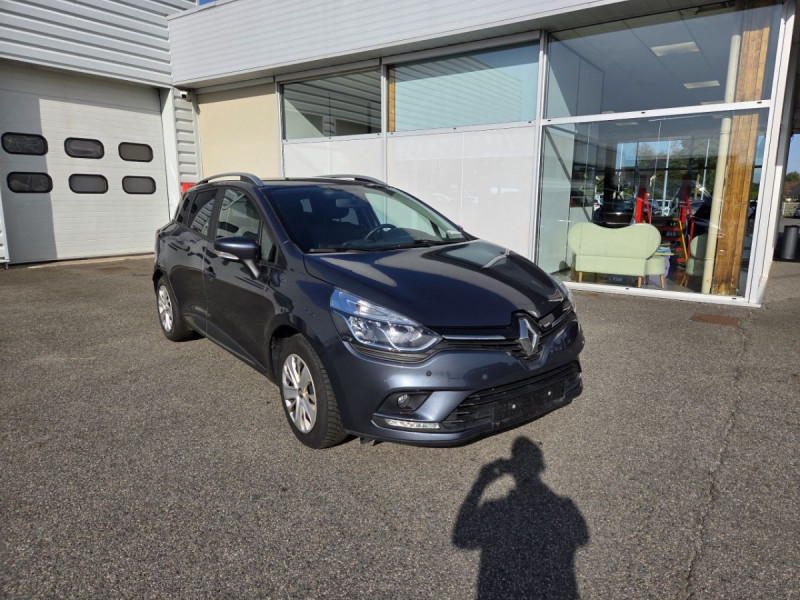 Photo 1 de l'offre de Renault Clio Estate (4) Business dCi 90 à 11290€ chez Carlyss automobiles Vitré