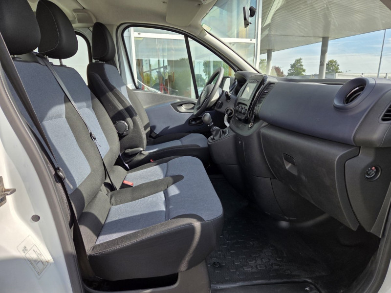 Photo 7 de l'offre de Opel Vivaro (2) 1.6 CDTI 125 ECO S/S 2.9 L2H1 COMBI + à 24990€ chez Carlyss automobiles Vitré
