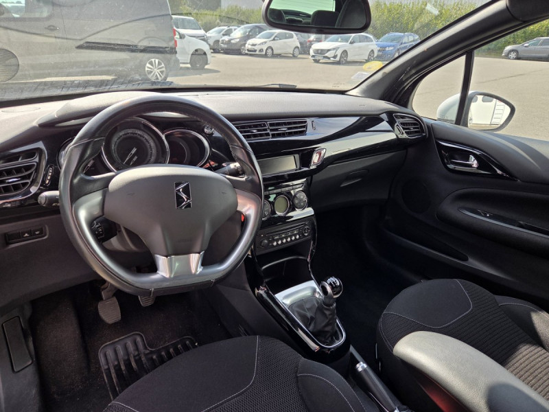 Photo 7 de l'offre de CITROEN DS3 e-HDi 90 Airdream So Chic à 7990€ chez Carlyss automobiles Vitré