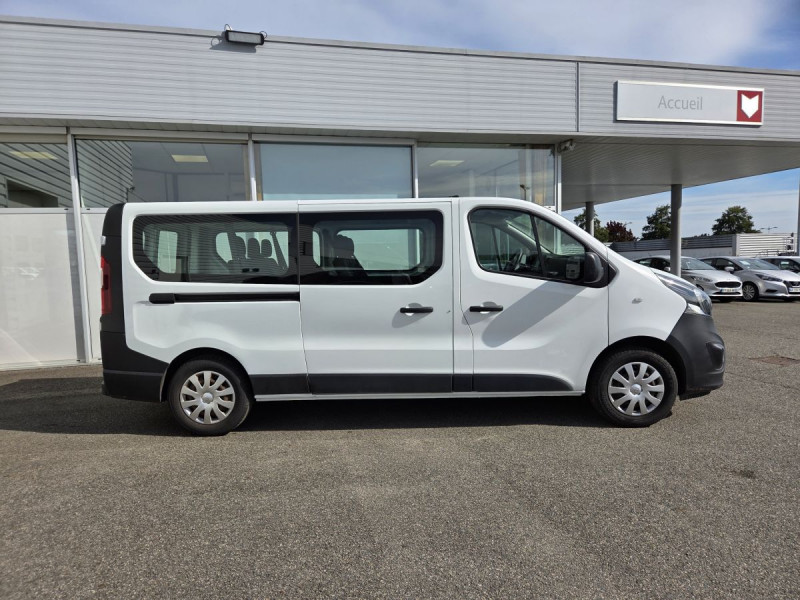 Photo 3 de l'offre de Opel Vivaro (2) 1.6 CDTI 125 ECO S/S 2.9 L2H1 COMBI + à 24990€ chez Carlyss automobiles Vitré
