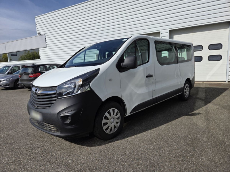 Photo 6 de l'offre de Opel Vivaro (2) 1.6 CDTI 125 ECO S/S 2.9 L2H1 COMBI + à 24990€ chez Carlyss automobiles Vitré