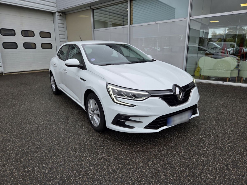 Photo 1 de l'offre de Renault Mégane Berline (4) Business TCe 115 FAP -21N à 13490€ chez Carlyss automobiles Vitré