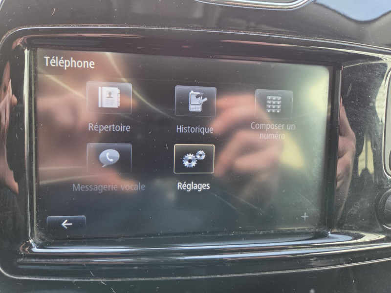 Photo 15 de l'offre de RENAULT Captur Intens Energy TCe 90 eco2 E6 à 9990€ chez Carlyss automobiles Vitré