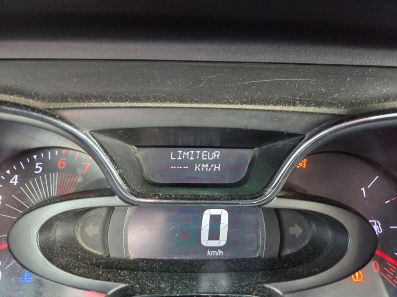 Photo 19 de l'offre de RENAULT Captur Intens Energy TCe 90 eco2 E6 à 9990€ chez Carlyss automobiles Vitré