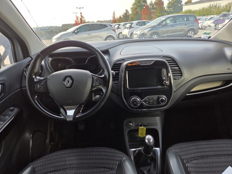 Photo 8 de l'offre de RENAULT Captur Intens Energy TCe 90 eco2 E6 à 9990€ chez Carlyss automobiles Vitré