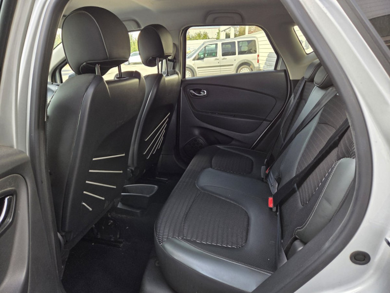 Photo 9 de l'offre de RENAULT Captur Intens Energy TCe 90 eco2 E6 à 9990€ chez Carlyss automobiles Vitré