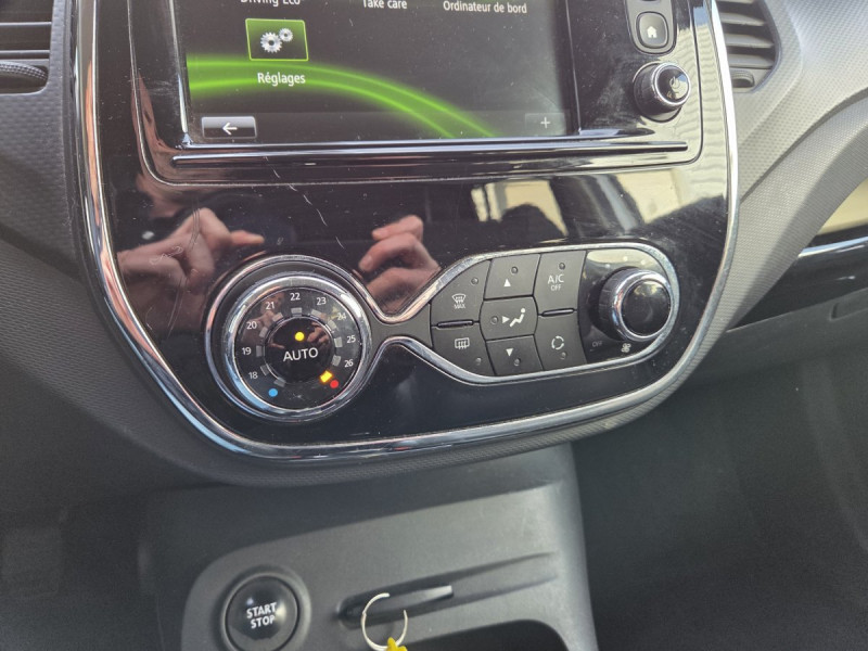 Photo 17 de l'offre de RENAULT Captur Intens Energy TCe 90 eco2 E6 à 9990€ chez Carlyss automobiles Vitré