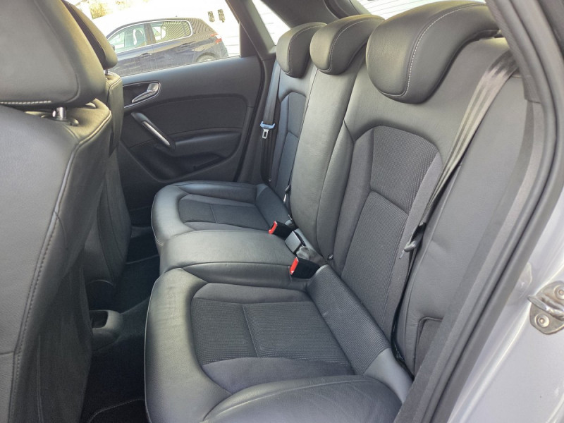Photo 8 de l'offre de AUDI A1 Sportback 1.6 TDI 105 S LINE à 14990€ chez Carlyss automobiles Vitré