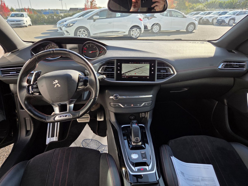 Photo 9 de l'offre de PEUGEOT 308 SW (2) BlueHDi 180 S&S EAT8 GT à 16490€ chez Carlyss automobiles Vitré