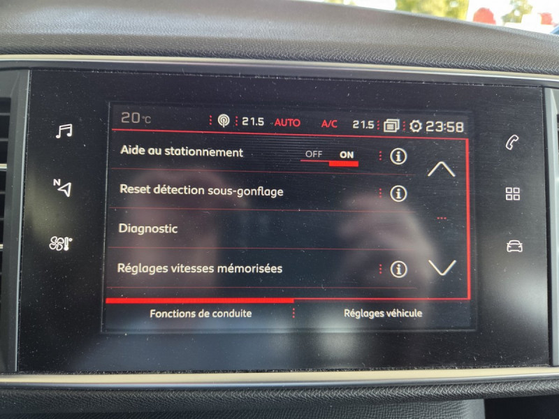 Photo 14 de l'offre de PEUGEOT 308 SW (2) BlueHDi 180 S&S EAT8 GT à 16490€ chez Carlyss automobiles Vitré