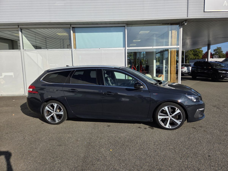 Photo 2 de l'offre de PEUGEOT 308 SW (2) BlueHDi 180 S&S EAT8 GT à 16490€ chez Carlyss automobiles Vitré