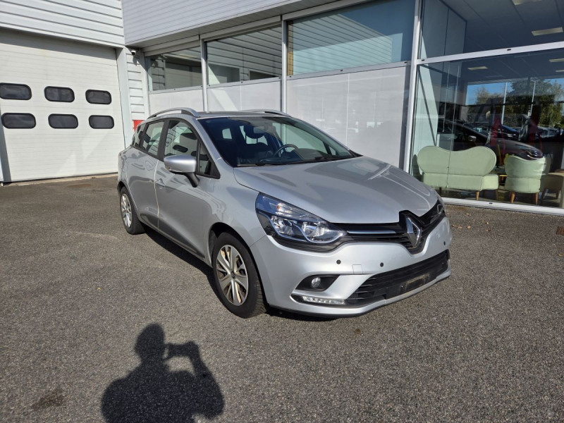 Photo 1 de l'offre de Renault Clio Estate (4) Business dCi 90 à 11990€ chez Carlyss automobiles Vitré