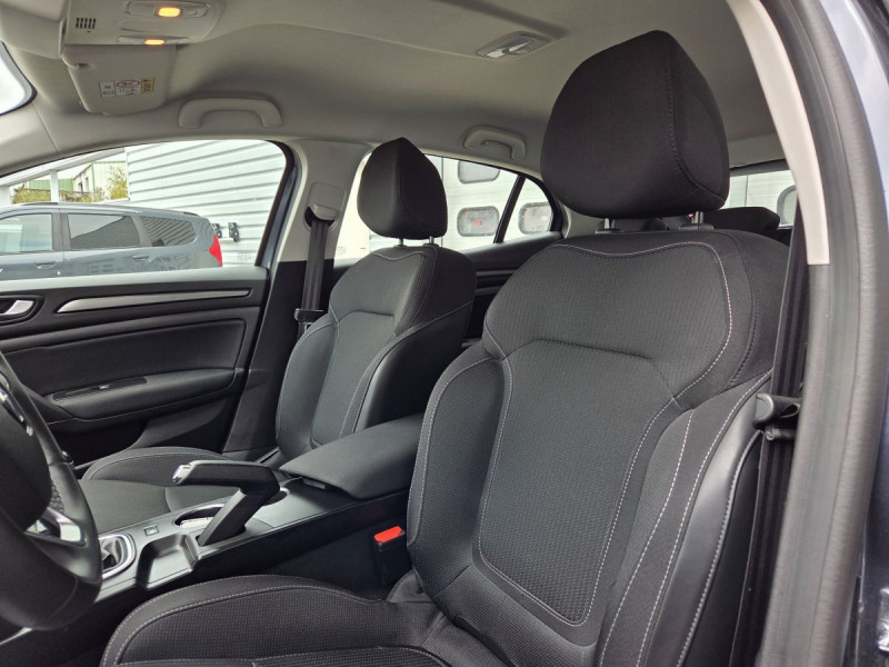Photo 6 de l'offre de Renault Mégane Berline (4) Business TCe 115 FAP -21N à 15990€ chez Carlyss automobiles Vitré