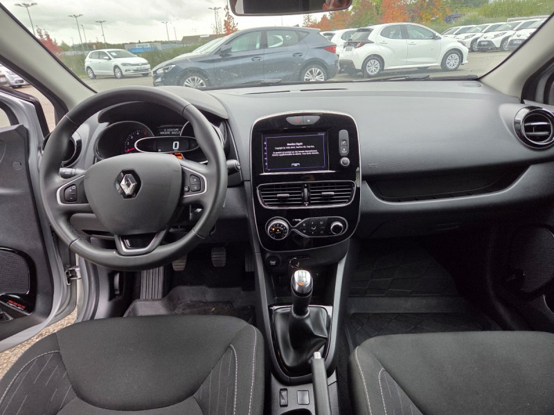 Photo 9 de l'offre de RENAULT Clio (4) Limited dCi 90 - 18 à 11990€ chez Carlyss automobiles Vitré
