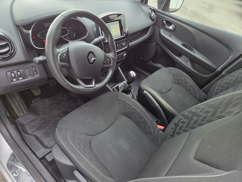 Photo 7 de l'offre de RENAULT Clio (4) Limited dCi 90 à 12990€ chez Carlyss automobiles Vitré