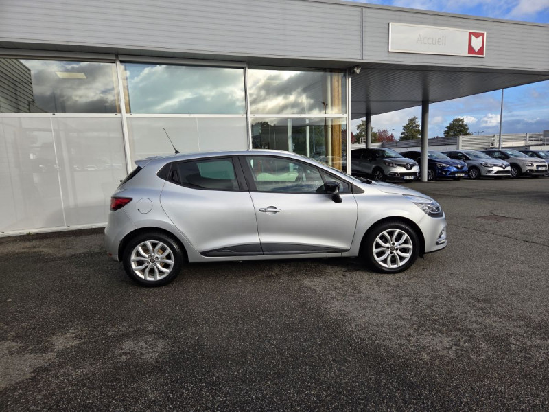 Photo 3 de l'offre de RENAULT Clio (4) Intens TCe 90 à 10990€ chez Carlyss automobiles Vitré