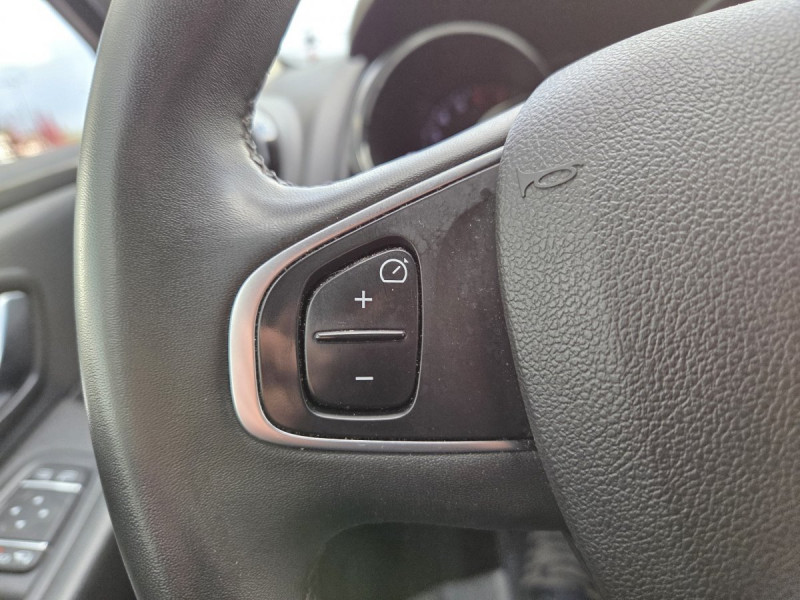 Photo 19 de l'offre de RENAULT Clio (4) Intens TCe 90 à 10990€ chez Carlyss automobiles Vitré