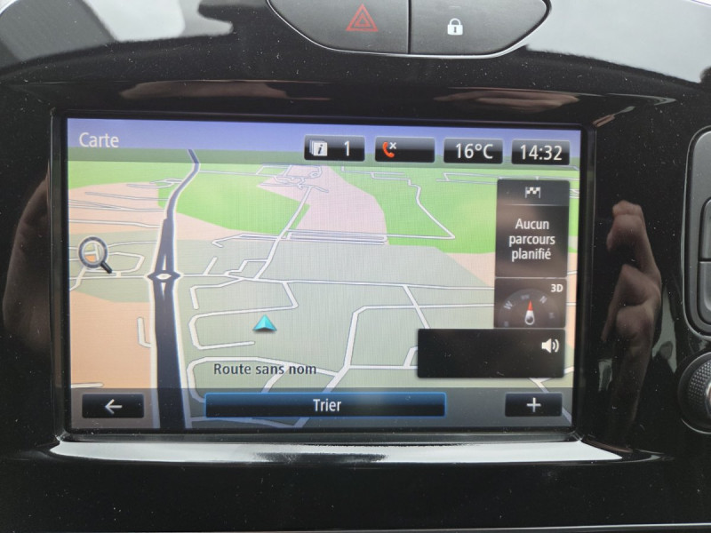 Photo 8 de l'offre de RENAULT Clio (4) Limited dCi 90 - 18 à 11990€ chez Carlyss automobiles Vitré