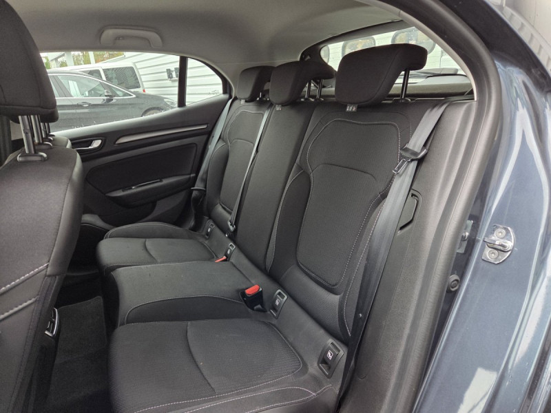 Photo 6 de l'offre de Renault Mégane Berline (4) Business TCe 115 FAP -21N à 15990€ chez Carlyss automobiles Vitré