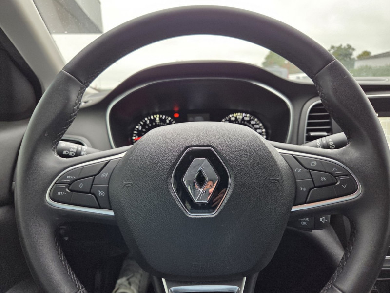 Photo 8 de l'offre de Renault Mégane Berline (4) Business TCe 115 FAP -21N à 15990€ chez Carlyss automobiles Vitré