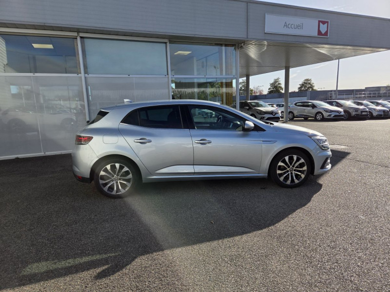 Photo 2 de l'offre de Renault Mégane Berline (4) techno Blue dCi 115 EDC à 17490€ chez Carlyss automobiles Vitré